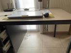 Donkerbruin bureau met beige blad, Huis en Inrichting, Bureaus, Ophalen, Gebruikt, Bureau