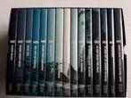 Boek Fleming – 14+1x James Bond pockets in box, Boeken, Ophalen of Verzenden, Gelezen, Ian Fleming