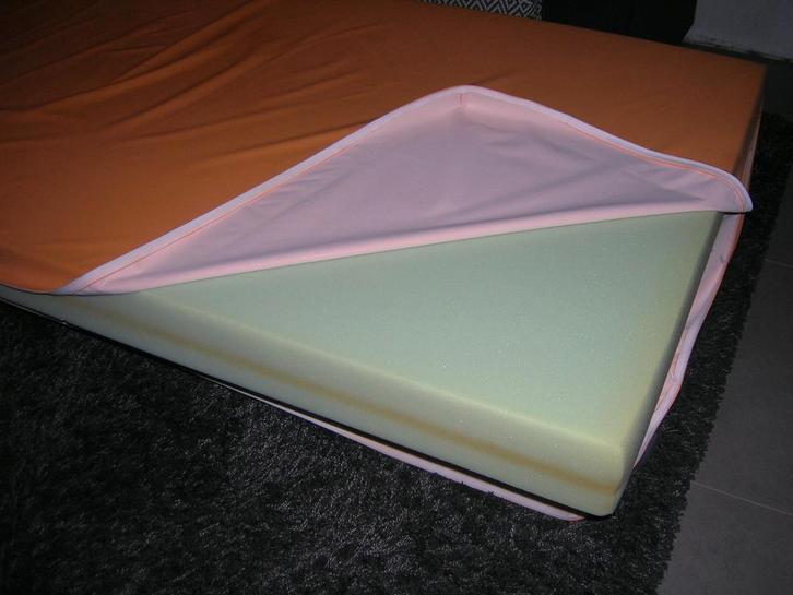 Matras 1-persoons, Huis en Inrichting, Slaapkamer | Matrassen en Bedbodems, Matras, 90 cm, Eenpersoons, Ophalen