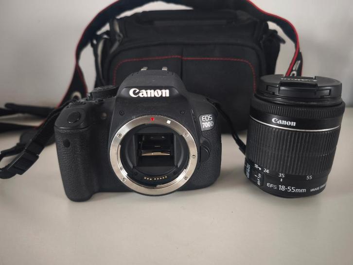 Canon EOS 700D + Objectif EF‑S 18‑55mm + Sac + Batterie, TV, Hi-fi & Vidéo, Appareils photo numériques, Utilisé, Reflex miroir