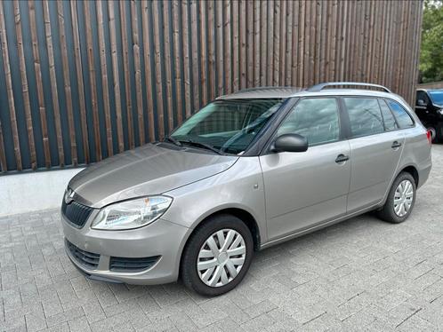 Skoda Fabia Combi Benzine 2014 gekeurd voor verkoop, Auto's, Skoda, Particulier, Fabia, Adaptieve lichten, Adaptive Cruise Control