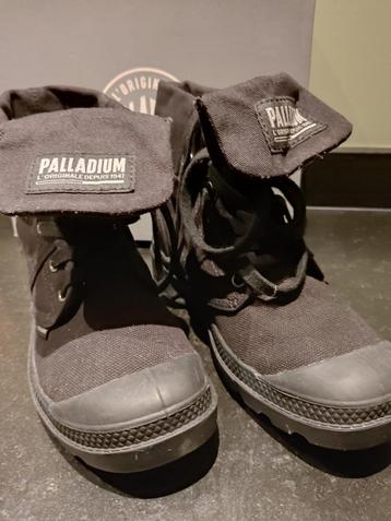 Palladium noir taille 39, Neuf, Enlèvement ou Envoi, Sneakers et Baskets, Palladium
