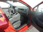 Renault Clio Clio 1.0 TCe Airco/Cruise/Navi 2 JAAR garantie!, Autos, Rouge, Achat, Euro 6, Entreprise