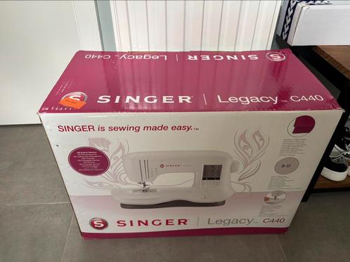Singer Legacy C440 naaimachine NIEUW, Hobby en Vrije tijd, Naaimachines en Toebehoren, Zo goed als nieuw, Naaimachine, Singer