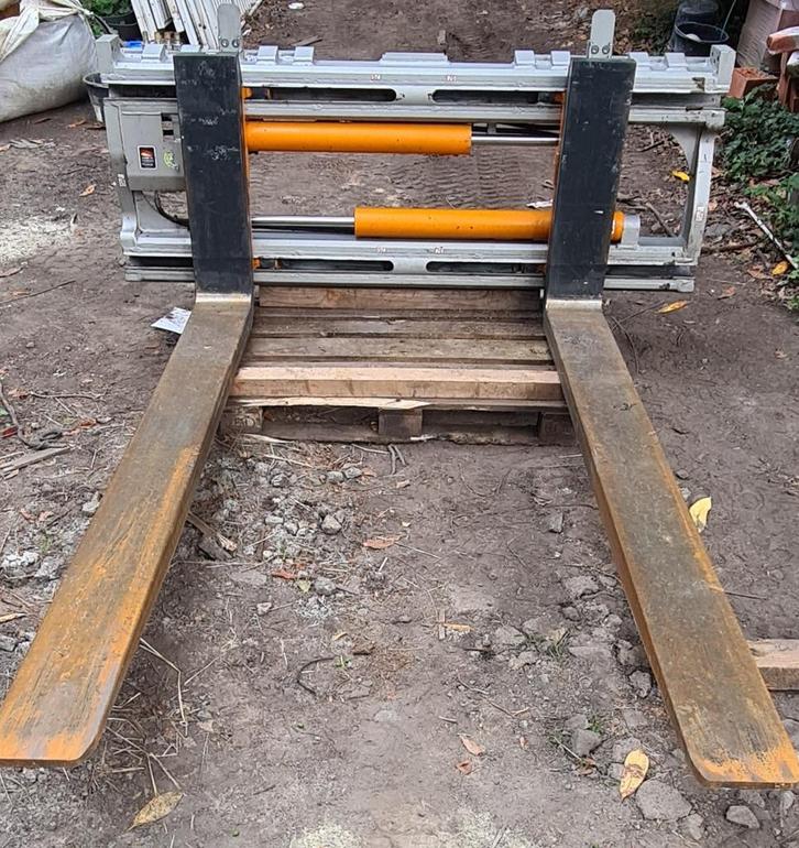 Positionneur de fourches Durwen RZV 100, Zakelijke goederen, Machines en Bouw | Heftrucks en Intern transport, Ophalen