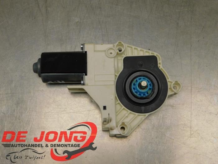 Moteur de vitre portière d'un Audi A5, Autos : Pièces & Accessoires, Carrosserie & Tôlerie, Audi, Utilisé, 3 mois de garantie