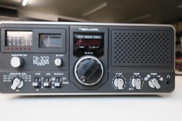 Realistische DX-302 radio-ontvanger beschikbaar voor biedingen