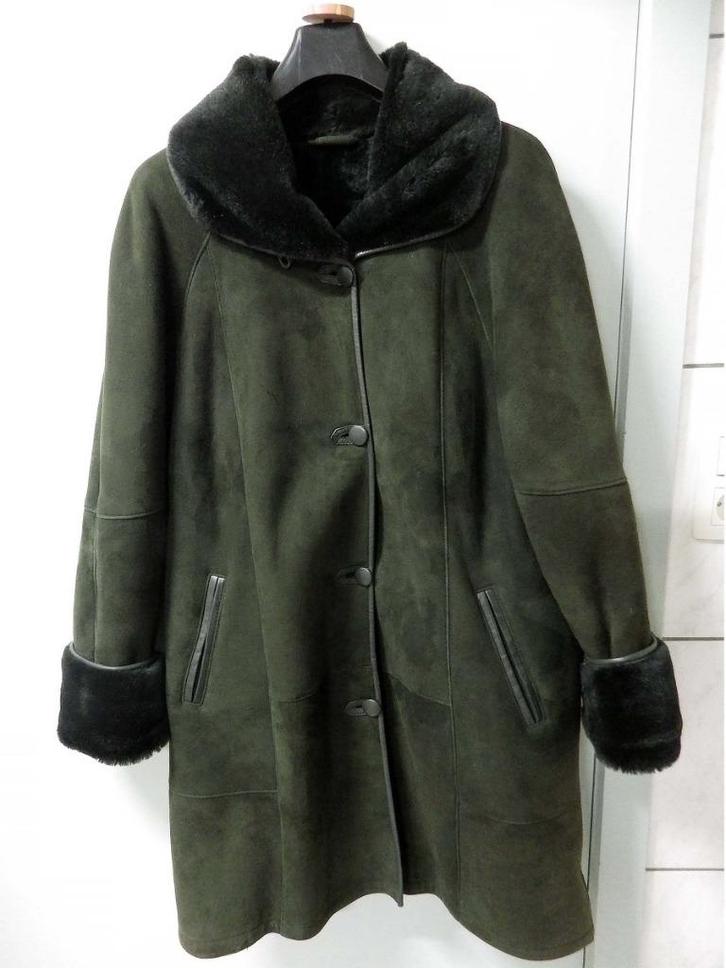 Tijdloze Damesjas in Omgekeerd Schaap: maat 40/42., Kleding | Dames, Jassen | Winter, Zo goed als nieuw, Maat 42/44 (L), Groen