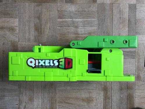 Qixels 3D - jeu créatif de construction de figurines, Kinderen en Baby's, Speelgoed | Educatief en Creatief, Gebruikt, Bouwen