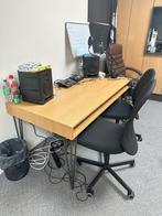 Bureautafel met stoel, Ophalen