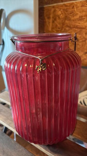 Decoratie vaas beschikbaar voor biedingen