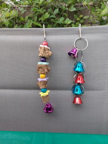 Versiering vogelkooi beschikbaar voor biedingen