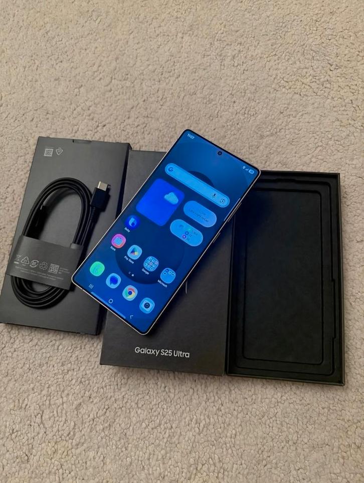 Nieuwe Galaxy S25 Ultra ruilen vs iPhone 16 Pro Max, Telecommunicatie, Mobiele telefoons | Samsung, Nieuw, Ophalen