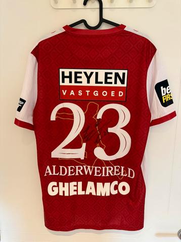 Officieel gesigneerd shirt Alderweireld met gouden afdruk beschikbaar voor biedingen