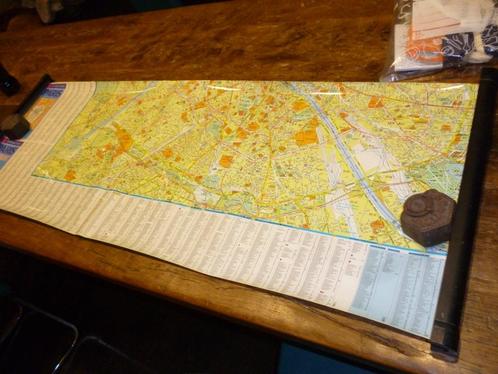 GABELLI ancien plan des rues PARIS plan enroulable vintage, Livres, Atlas & Cartes géographiques, Enlèvement ou Envoi