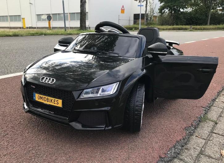 Audi TT'RS 12v zwart - RC – Leder zit – Rubberband Bleu, Kinderen en Baby's, Speelgoed | Buiten | Voertuigen en Loopfietsen, Nieuw