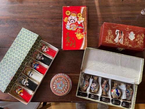 Chinese accesoires, Huis en Inrichting, Woonaccessoires | Vazen, Zo goed als nieuw, Overige materialen, Ophalen