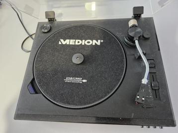 Platenspeler met USB connectie beschikbaar voor biedingen