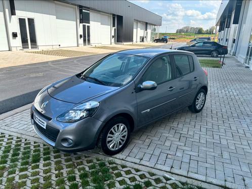 RENAULT CLIO 1,6l AUTOMATIQUE, Auto's, Renault, Bedrijf, Clio, ABS, Airbags, Airconditioning, Boordcomputer, Centrale vergrendeling