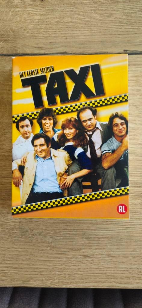 Taxi DVD BOX seizoen 1, Cd's en Dvd's, Dvd's | Tv en Series, Gebruikt, Ophalen of Verzenden