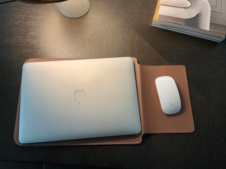 MacBook Air 13", Computers en Software, Apple Macbooks, Gebruikt, MacBook Air, 13 inch, 128 GB of minder, 4 GB, Ophalen of Verzenden