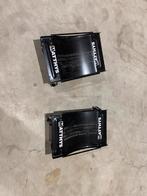 2 karren om voertuigen te verplaatsen in werkplaats, Ophalen