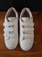 Baskets blanches avec 3 velcros pointure 38, Wit, Ophalen of Verzenden, Zo goed als nieuw, Sneakers