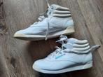 Witte sportschoenen unisex, Ophalen of Verzenden, Zo goed als nieuw, Reebok, Wit