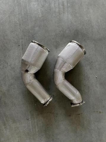 Audi RS4/RS5 B9 - Large Bore Downpipes with High Flow Cats beschikbaar voor biedingen