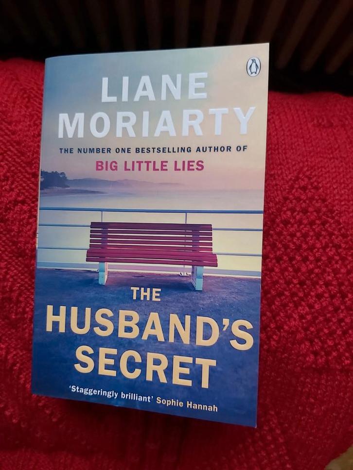 Liane Moriarty - The Husband's Secret, Livres, Langue | Anglais, Comme neuf, Enlèvement ou Envoi