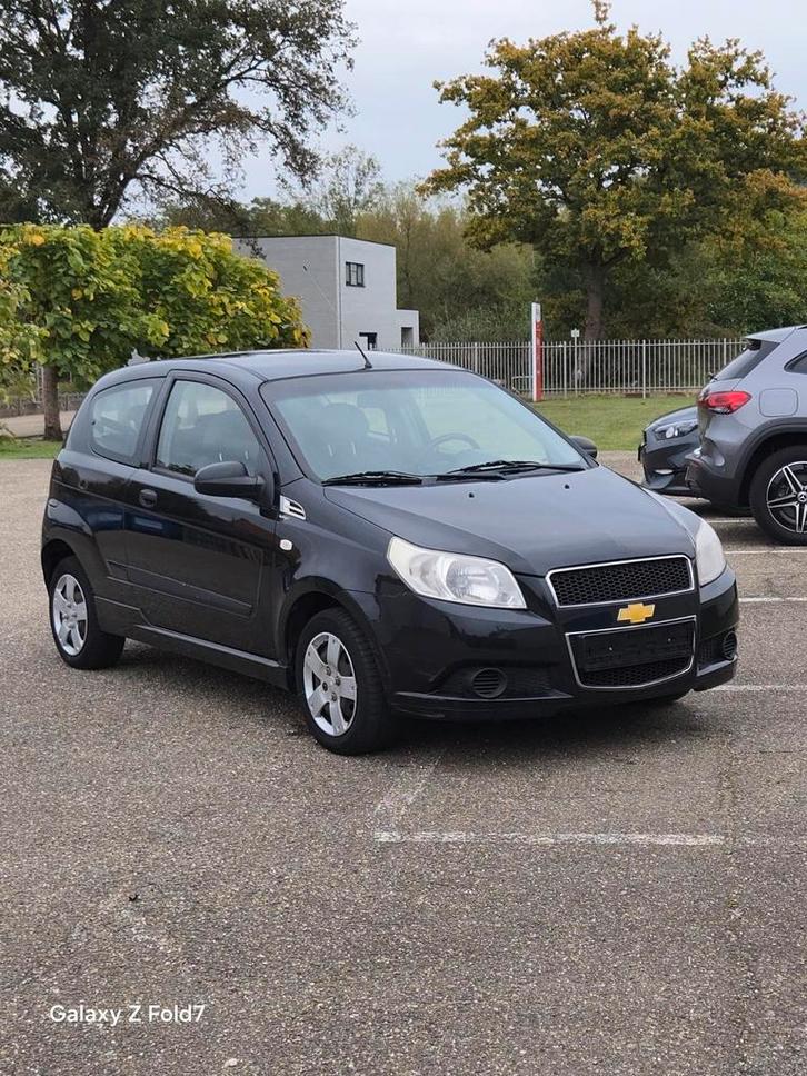Chevrolet aveo 110.000km 1.2benzine gekeurd voor verkoop, Auto's, Chevrolet, Particulier, Aveo, ABS, Airbags, Boordcomputer, Elektrische ramen