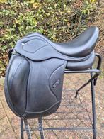 selle dressage Ikonic Light Monoquartier 17, Animaux & Accessoires, Enlèvement ou Envoi, Comme neuf, Dressage