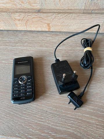 GSM Sony Ericsson J110i noir Vintage 
