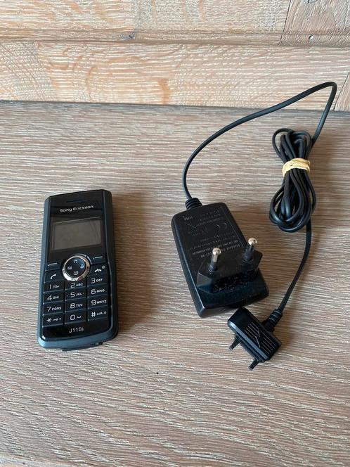 GSM Sony Ericsson J110i noir Vintage, Télécoms, Téléphonie mobile | Nokia, Utilisé, Noir