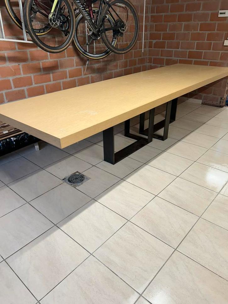 Grote design tafel, Huis en Inrichting, Tafels | Eettafels, Gebruikt, 100 tot 150 cm, 200 cm of meer, Vijf personen of meer, Rechthoekig