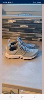 Nike basket, Sport en Fitness, Ophalen, Zo goed als nieuw, Schoenen