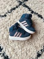 Chaussures d'hiver Adidas, Enfants & Bébés, Vêtements de bébé | Chaussures & Chaussettes, Neuf, Adidas, Enlèvement ou Envoi, Bottines