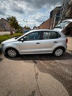 Volkswagen polo zilver, Auto's, Volkswagen, Voorwielaandrijving, Euro 5, Stof, Zwart