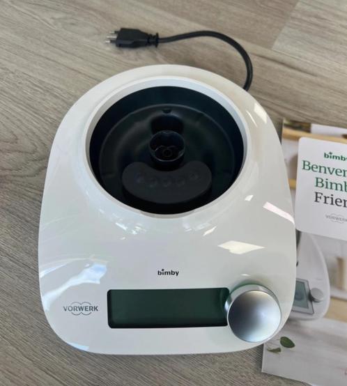 Thermomix friend met beker, Elektronische apparatuur, Keukenmixers, Nieuw, 1 tot 2 liter, 2 snelheden, Ophalen of Verzenden