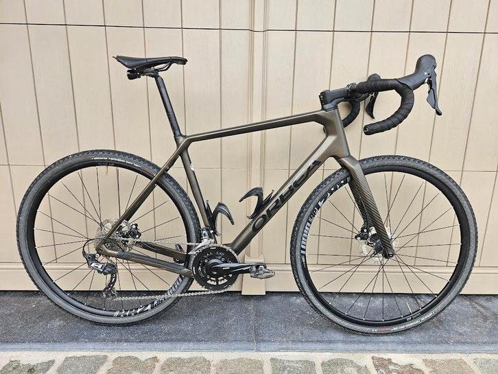 Orea Terra gravelbike full carbon maat L, Vélos & Vélomoteurs, Vélos | Hommes | Vélos de sport & Vélo de randonnée, Comme neuf