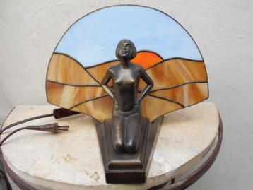 lamp art-deco  vrouwelyk naakt, Antiek en Kunst, Ophalen of Verzenden