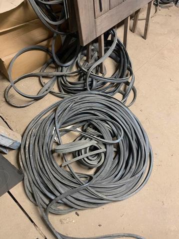 Dichtingsrubbers ALU ramen lot of per rol beschikbaar voor biedingen