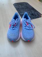 Paarse loopschoenen met roze onderkant, Sport en Fitness, Verzenden, Zo goed als nieuw, Hardloopschoenen