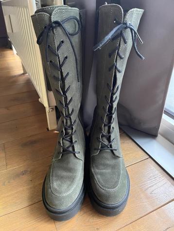 Nieuwe Kaki groene fly laarzen te koop beschikbaar voor biedingen