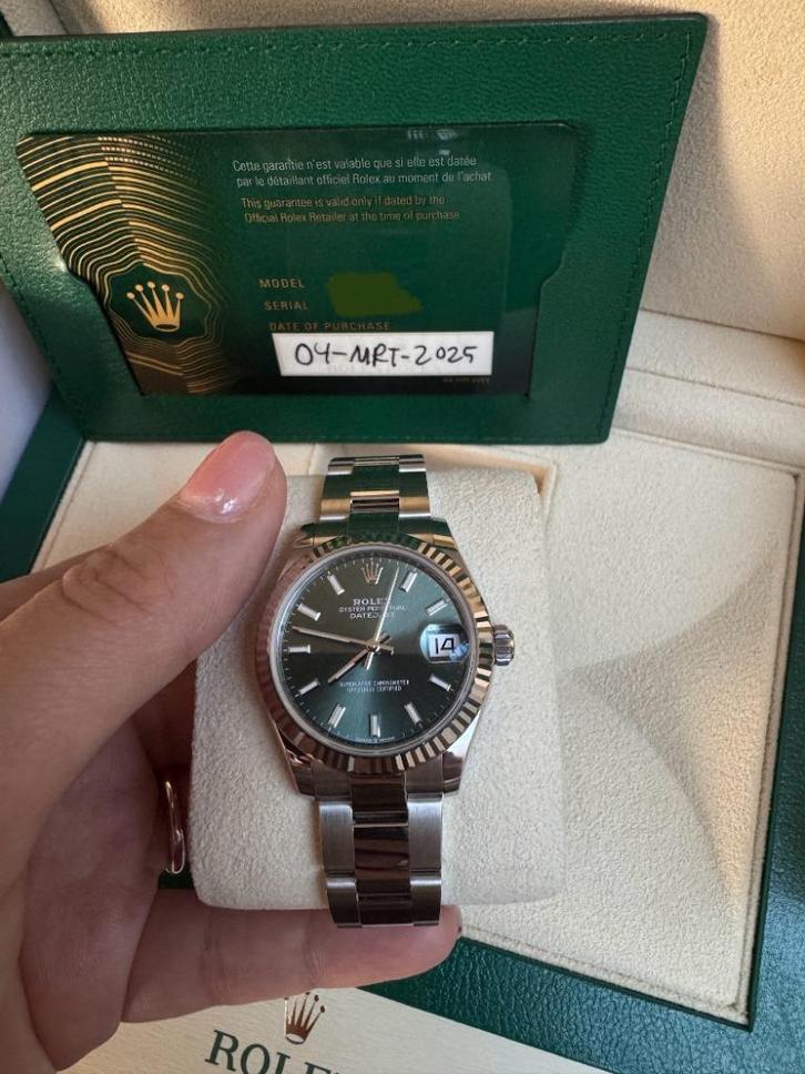 Rolex Datejust 31 mm vert menthe/lunette dentelée 2025, Bijoux, Sacs & Beauté, Montres | Femmes, Neuf, Rolex, Enlèvement