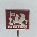 SP1388 Speldje Bedford bruin, Verzamelen, Speldjes, Pins en Buttons, Gebruikt, Ophalen of Verzenden