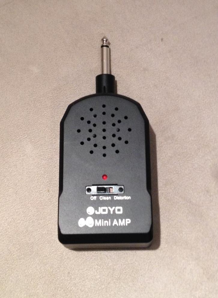 Splinternieuwe (mini-)gitaarversterker (met garantie), Muziek en Instrumenten, Versterkers | Bas en Gitaar, Nieuw, Gitaar, Minder dan 50 watt