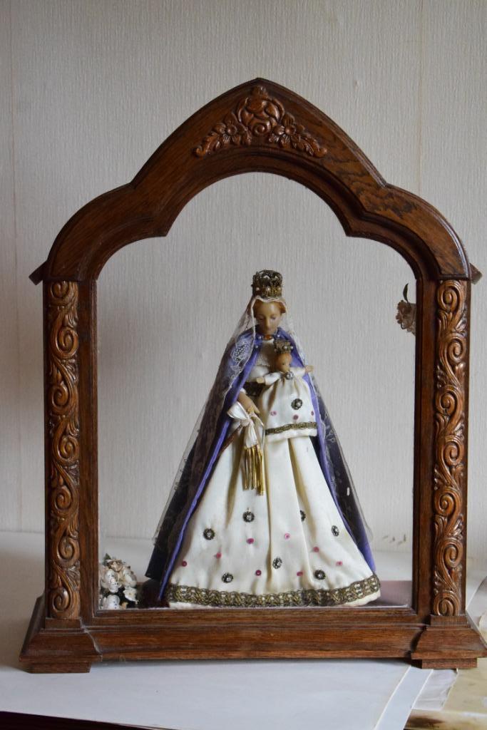 Kapelletje met wassen Mariabeeld, Antiek en Kunst, Antiek | Religieuze voorwerpen, Ophalen of Verzenden