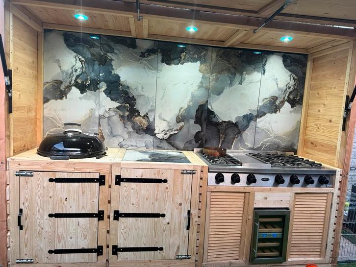 Bbq, Tuin en Terras, Buitenkeukens, Zo goed als nieuw, Houtskool, Inbouw, Ophalen
