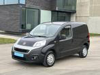 Fiat Fiorino Professional 2020 | 80.000km | GPS| CarPlay, Auto's, Bestelwagens en Lichte vracht, Euro 6, Zwart, Bedrijf, Grijs